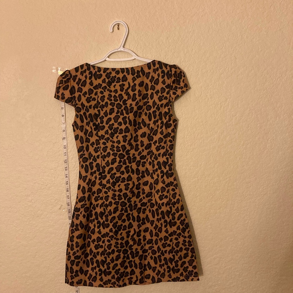 Retro inspired leopard dress - Picture 6 of 8